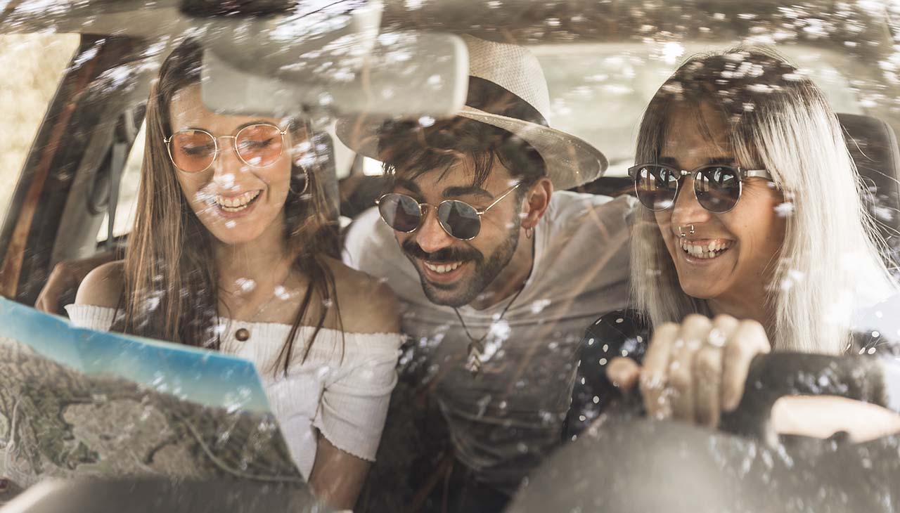 A Clear View Ahead Choosing the Best Windshield Replacement Service for Your Needs